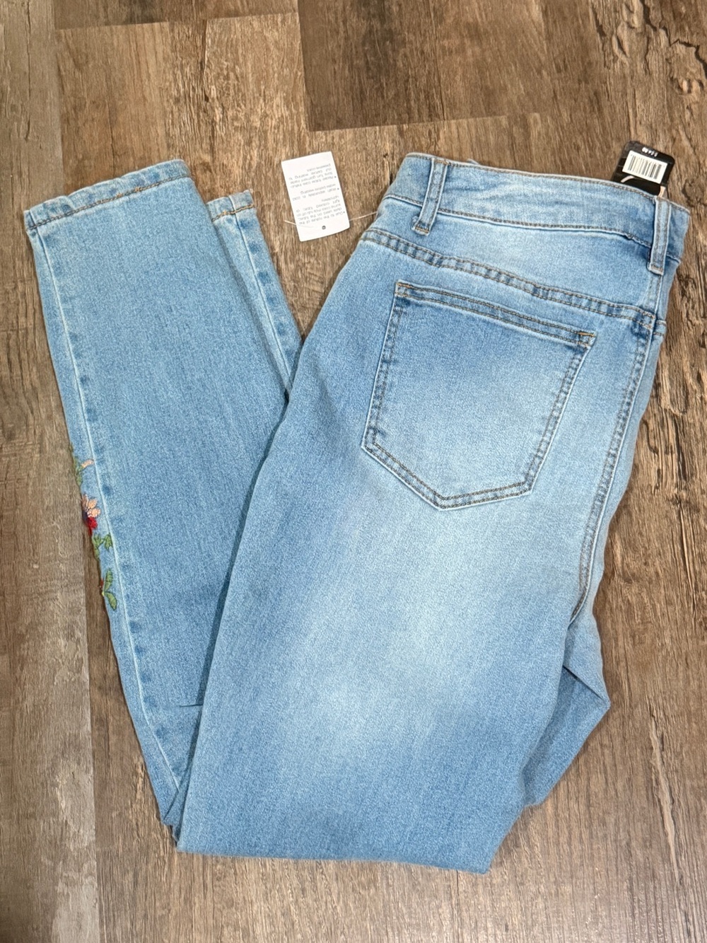 Earl Jeans Light Blue Skinny Women’s Jeans with Side Embroidery